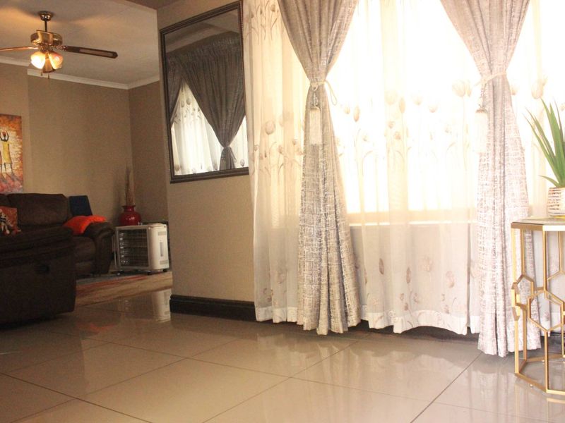 Beautiful home in good area - Photo 2