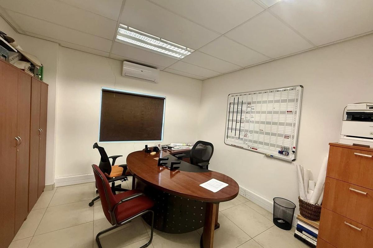 2 Office Sections available To Let - Photo 5