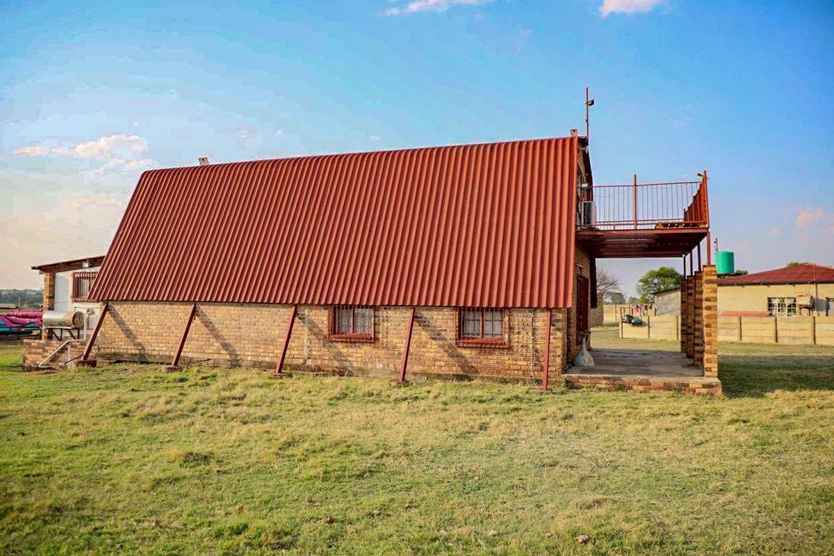 Countryside Smallholding for Sale in Koppies - Photo 4