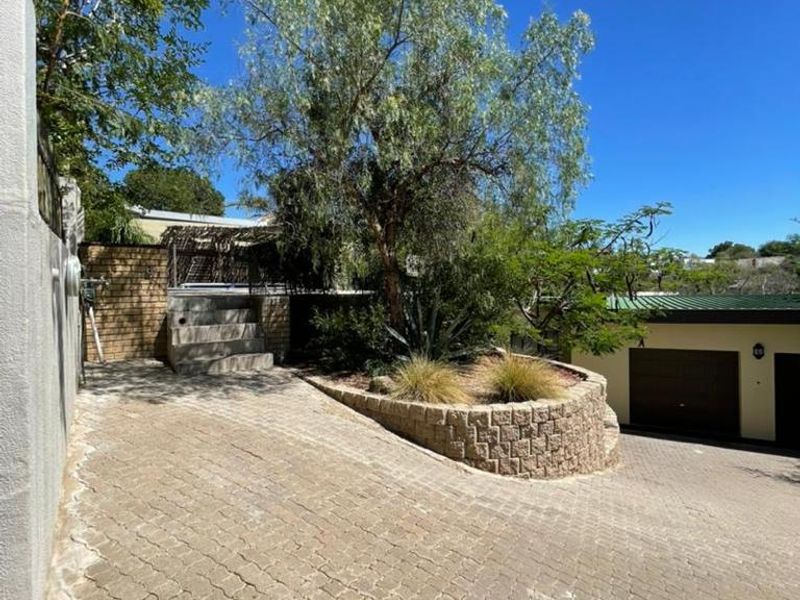 3 BEDROOM MULTI LEVEL HOUSE TO LET IN EROS - Photo 3