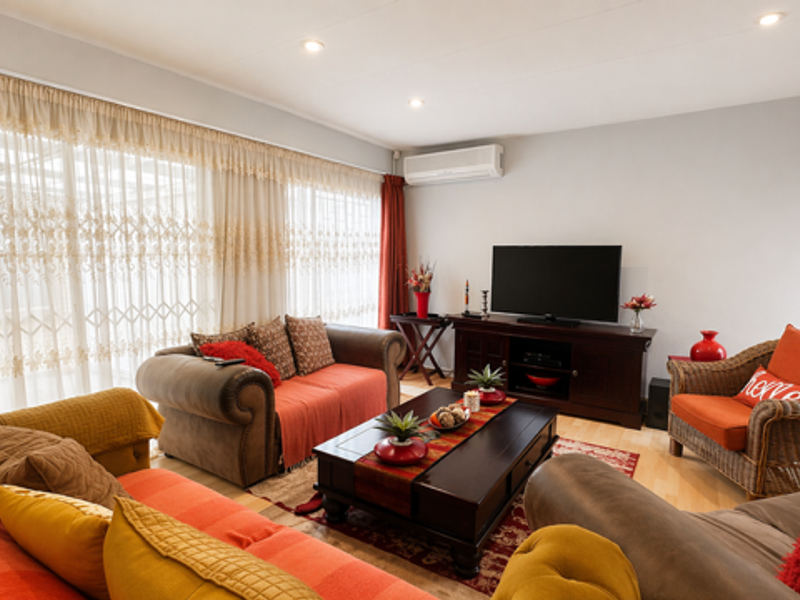 Live Where People Don’t Want to Leave – Secure, Stylish & In Demand - Photo 8