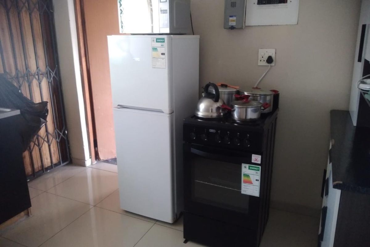 Charming 2-Bedroom Home for Sale in Esikhawini – Spacious & Pet-Friendly! - Photo 4