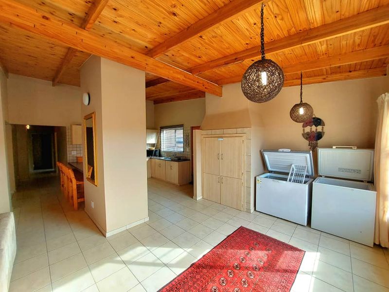 Perfect for Families: Spacious House & Flat in Tranquil Setting! - Photo 5