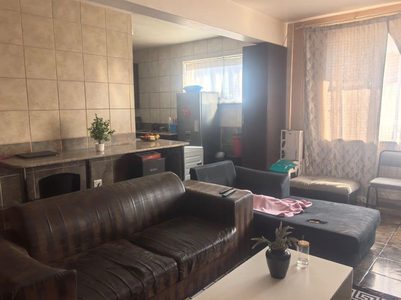 2 Bedrooms Apartment for Sale in Sunnyside, Pretoria - Photo 8
