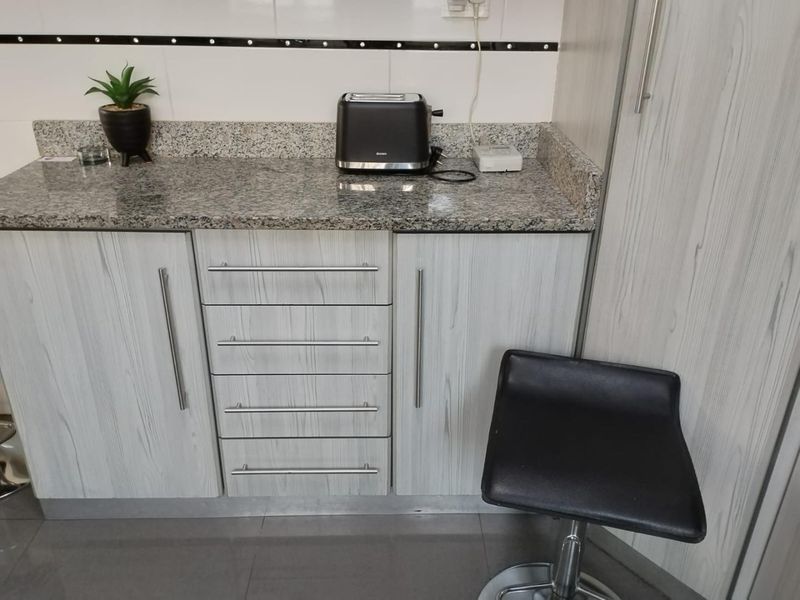 Modern Family Home in Croftdene with Stylish Finishes and Security. - Photo 10