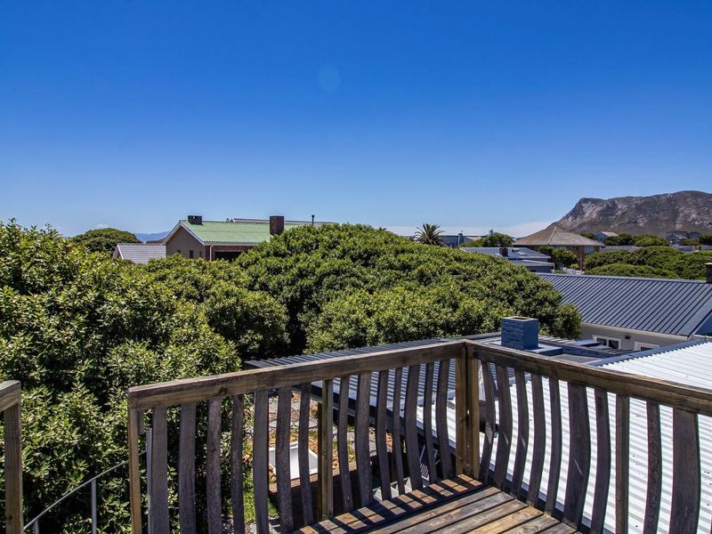 Sea-side Sanctuary in Kleinbaai - Photo 3