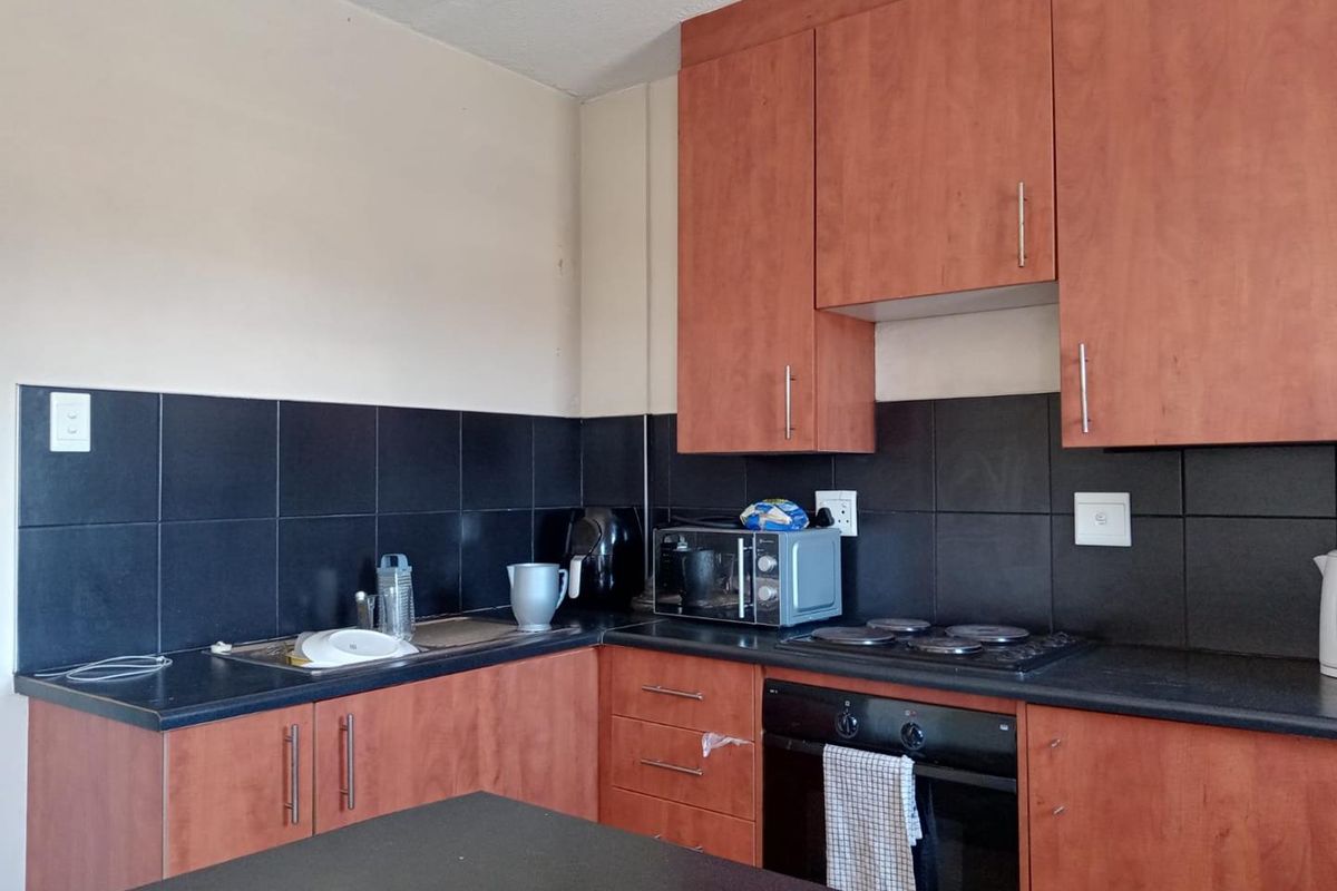 The Wall, Bachelor for sale - Photo 5