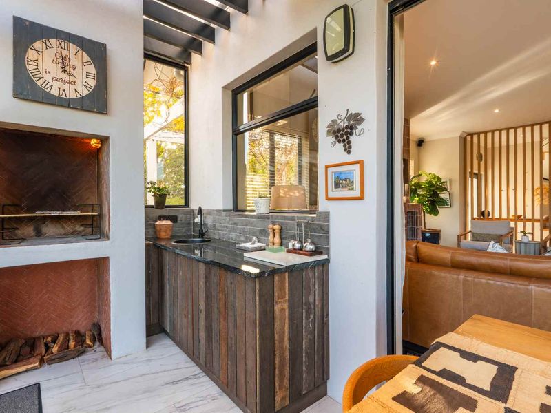 Elegant Lakefront Living in Pearl Valley Golf Estate - Photo 7