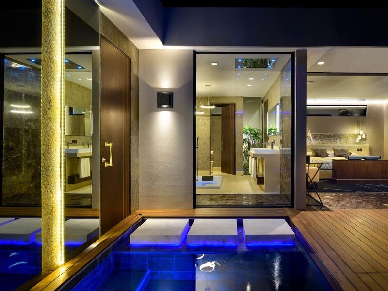 WHERE LUXURY MEETS EXCEPTIONAL. - Photo 8