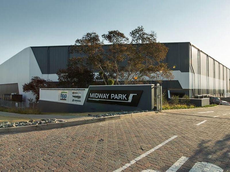 8 124m2 Waterfall Midrand Warehouse To Let - Photo 4