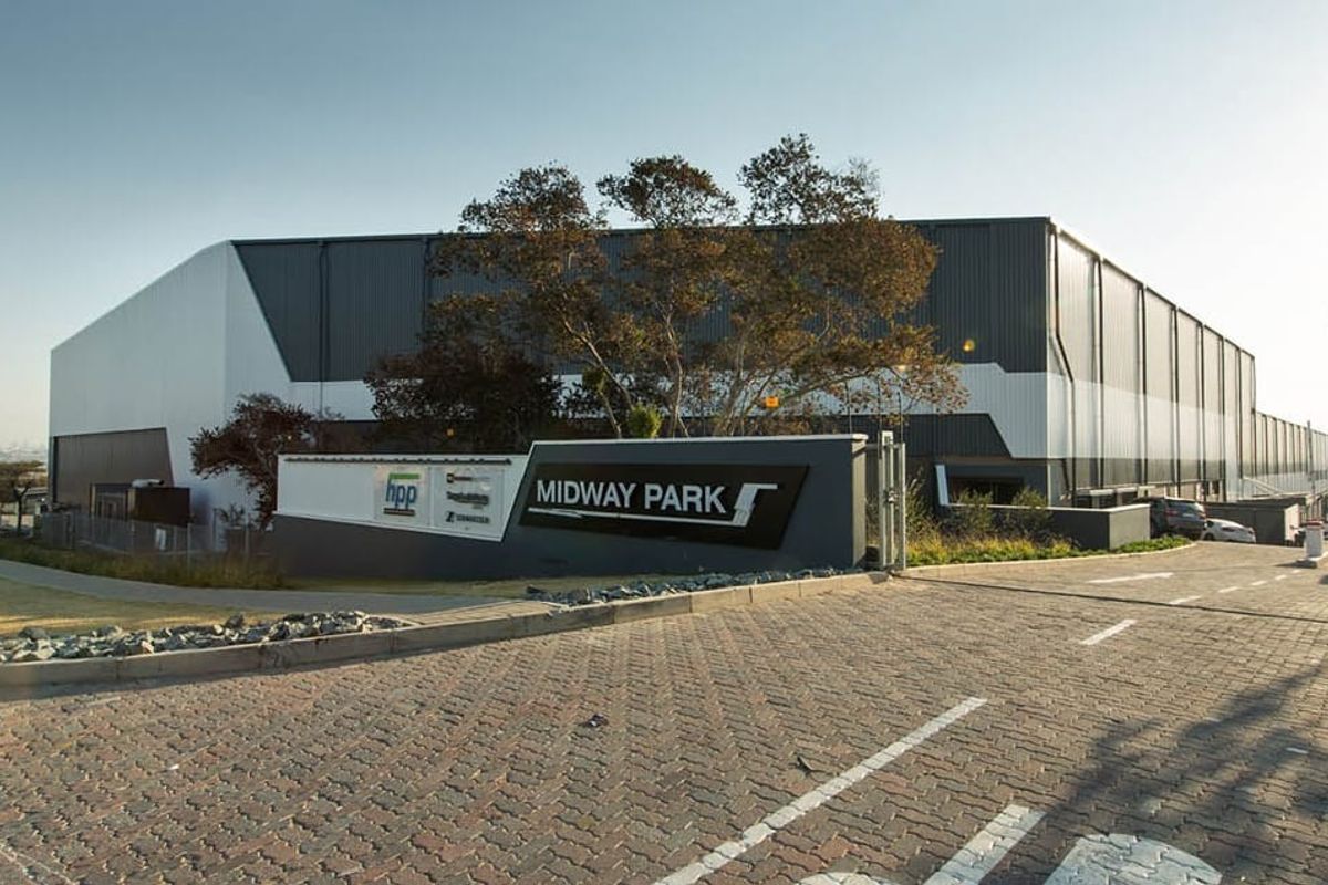 8 124m2 Waterfall Midrand Warehouse To Let - Photo 4