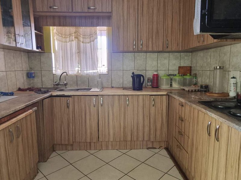 Khomasdal 3 bedroom house - Photo 1