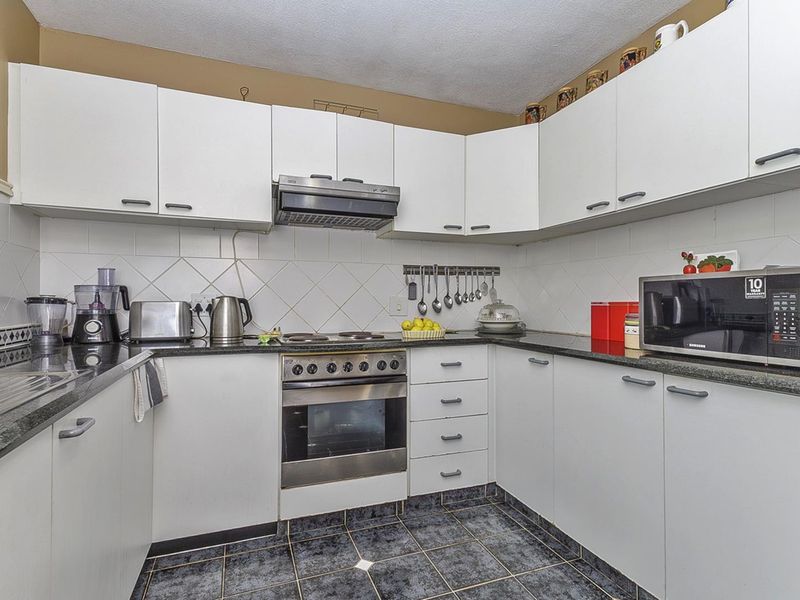 Ocean View Townhouse - Photo 6