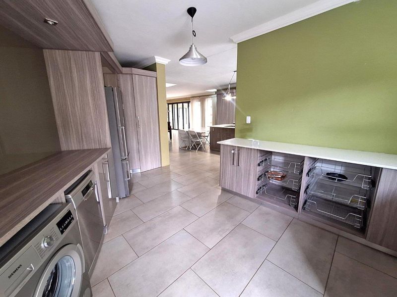 3 Bedroom House to Rent in Seasons Lifestyle Estate Hartbeespoort R 25 000  pm - Photo 4