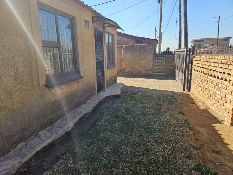 House for sale - Photo 2