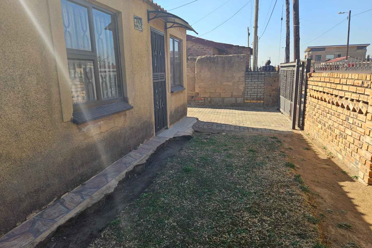 House for sale - Photo 2