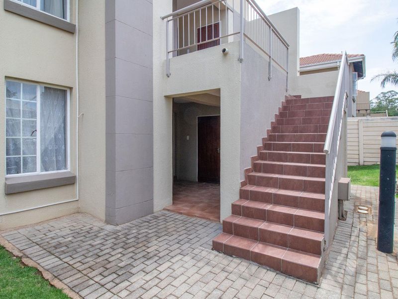 Modern ground floor two-bedroom apartment for sale. - Photo 6