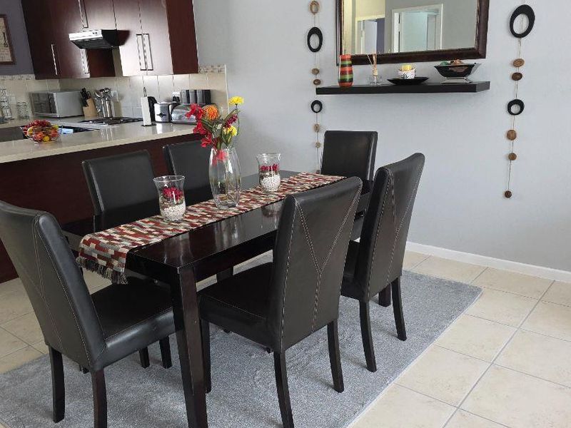 STUPENDOUS FULLY FURNISHED  2 BED  2 BATH APARTMENT - Photo 7
