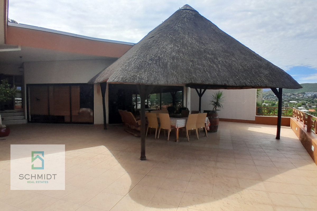 5 Bedroom Home FOR SALE in Klein Windhoek : N$14 500 000.00 excl costs - Photo 2