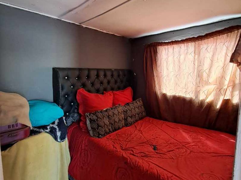 Charming 2 Bedroom House for Sale in Kuyasa - Priced at R320,000 - Photo 10