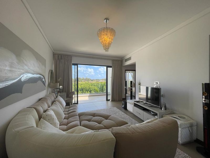 3-Bedroom Triplex : A sanctuary of light and privacy - Photo 8