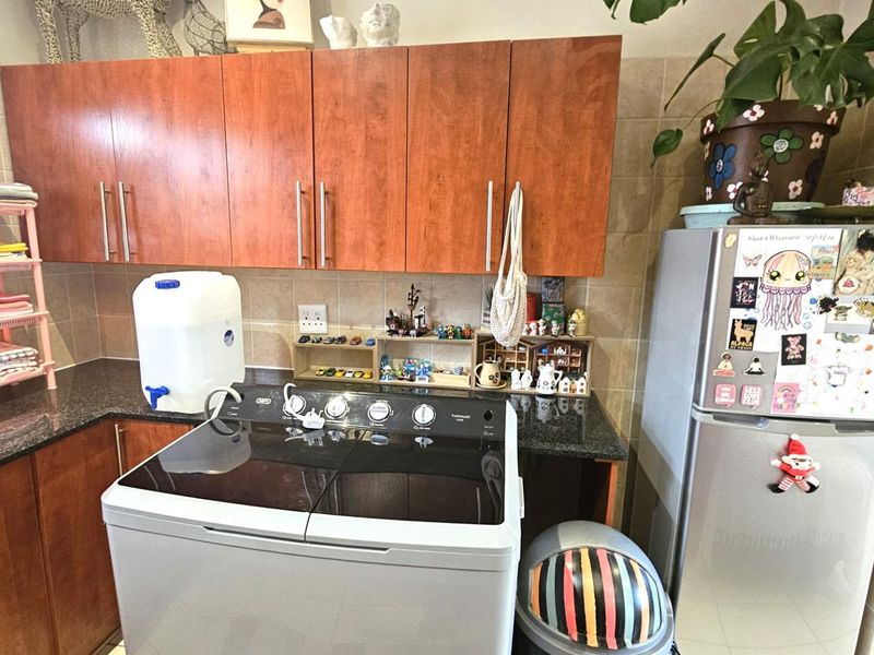 2 Bedroom Apartment In Symphony Park Hartbeespoort - Photo 8