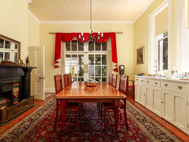Charming Heritage Victorian in Bantry Bay - Photo 5