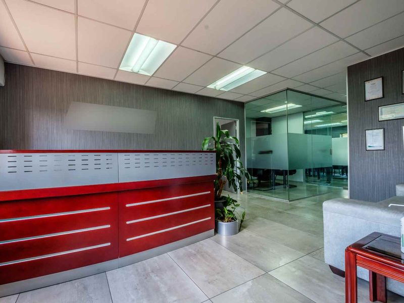 SECTIONAL TITLE! Commercial office space in the heart of Bruma - Photo 2
