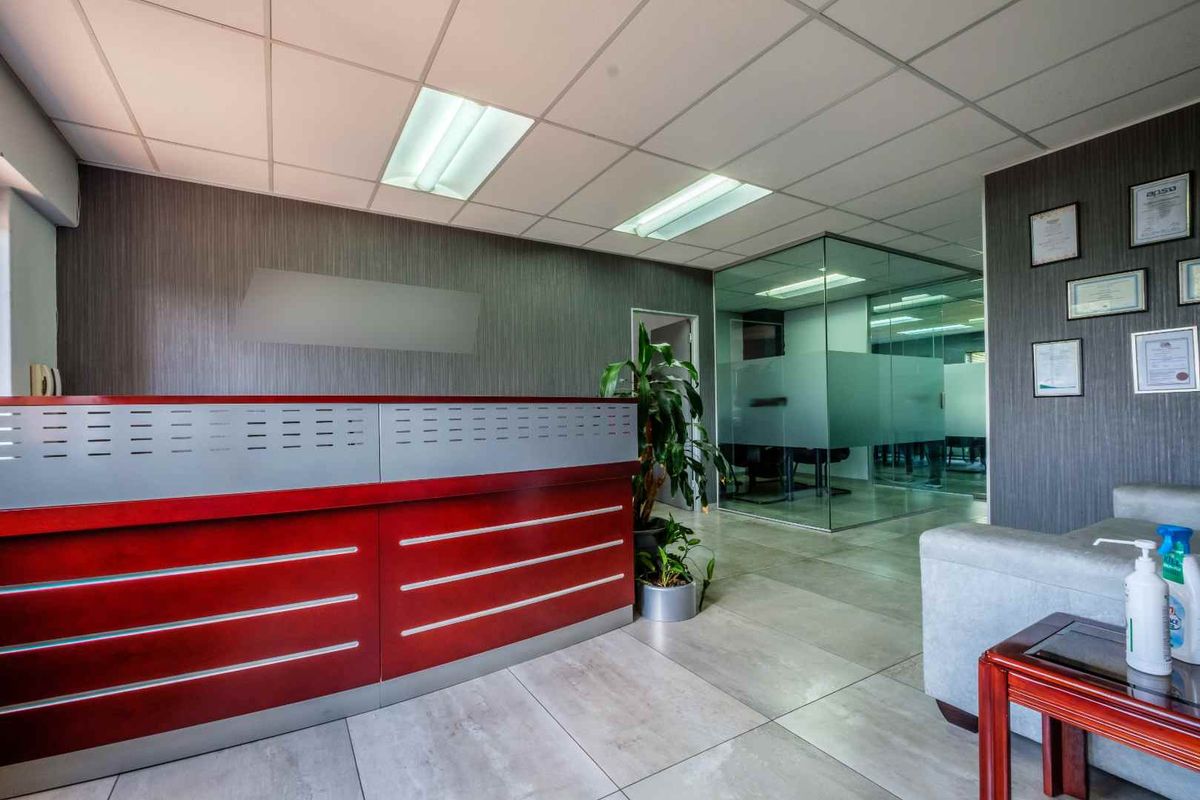 SECTIONAL TITLE! Commercial office space in the heart of Bruma - Photo 2