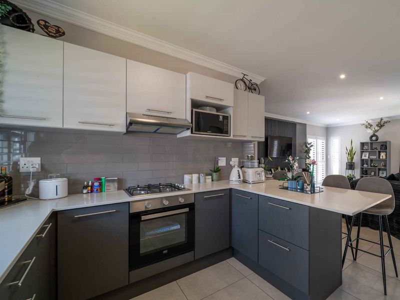 New 3 Bedroom, 2 Bathroom Homes – From R2 067 720 to R2 185 995 - Photo 3