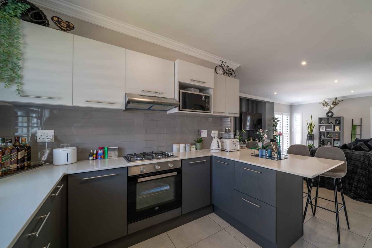 New 3 Bedroom, 2 Bathroom Homes – From R2 067 720 to R2 185 995 - Photo 3