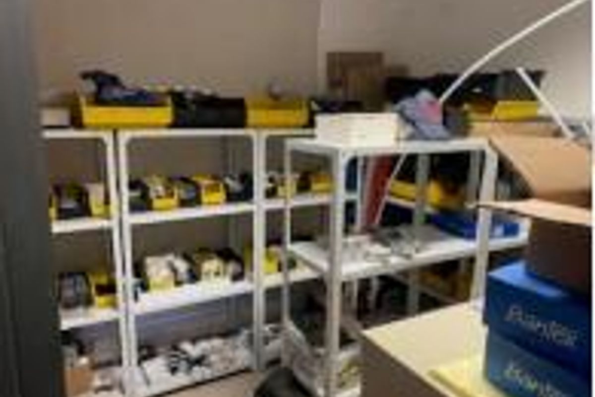 Warehouse - For Sale - Southern Industrial - Photo 4