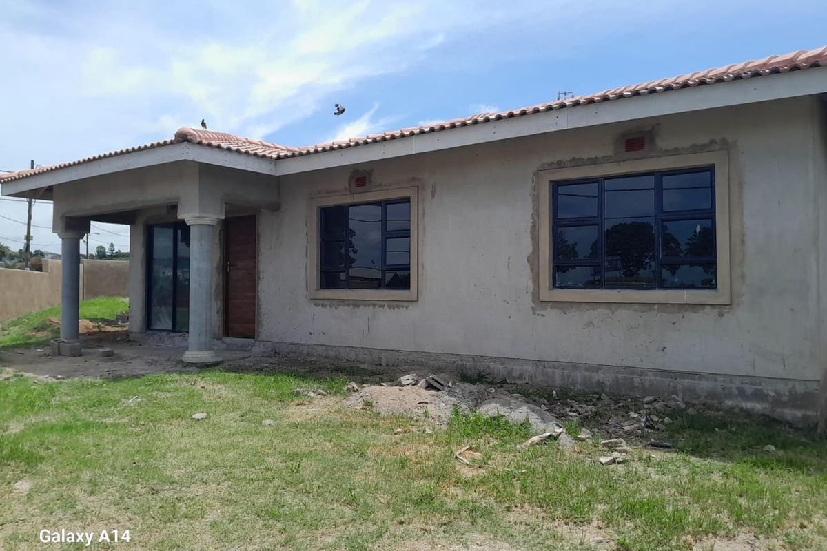 3 BEDROOM FREESTANDIN HOUSE WITH GARAGE IN ILLOVU - Photo 2