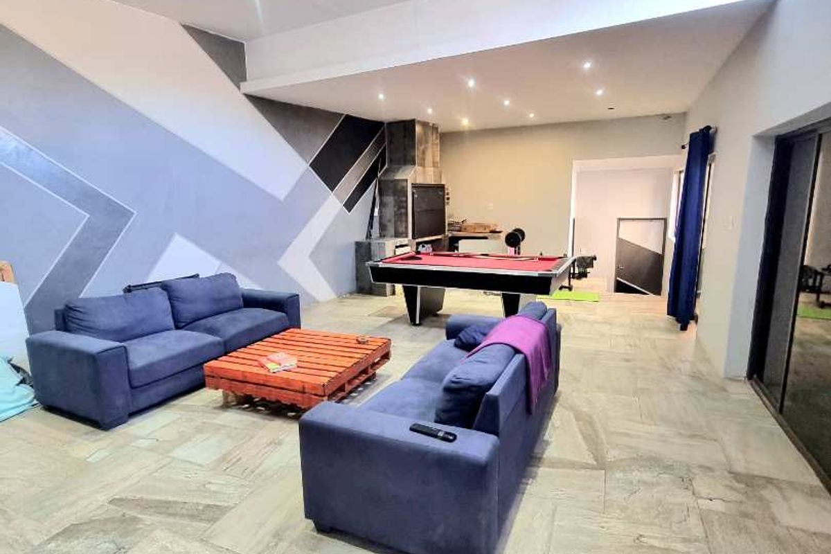 STUNNING HOUSE FOR SALE - Photo 4