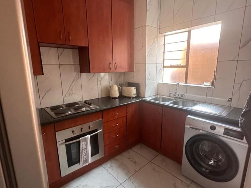 2 Bedroom Apartment for Sale in Sonneveld - Photo 8