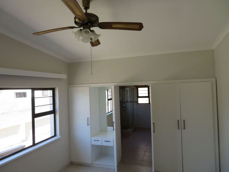 Spacious Family Home and Flat situated in a popular central prime area in Walvis Bay - Photo 9