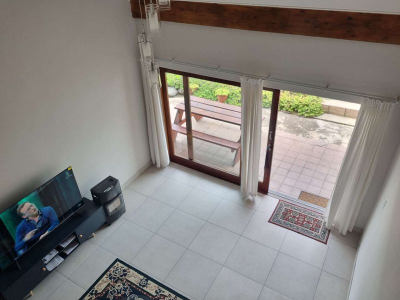 This property offers sophistication, comfort and safety in one of the most sought- after areas. - Photo 3