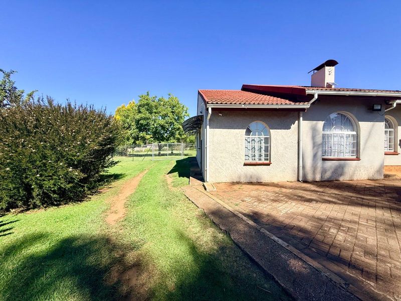 4 Bedroom house for sale in Pailpietersburg - Photo 4