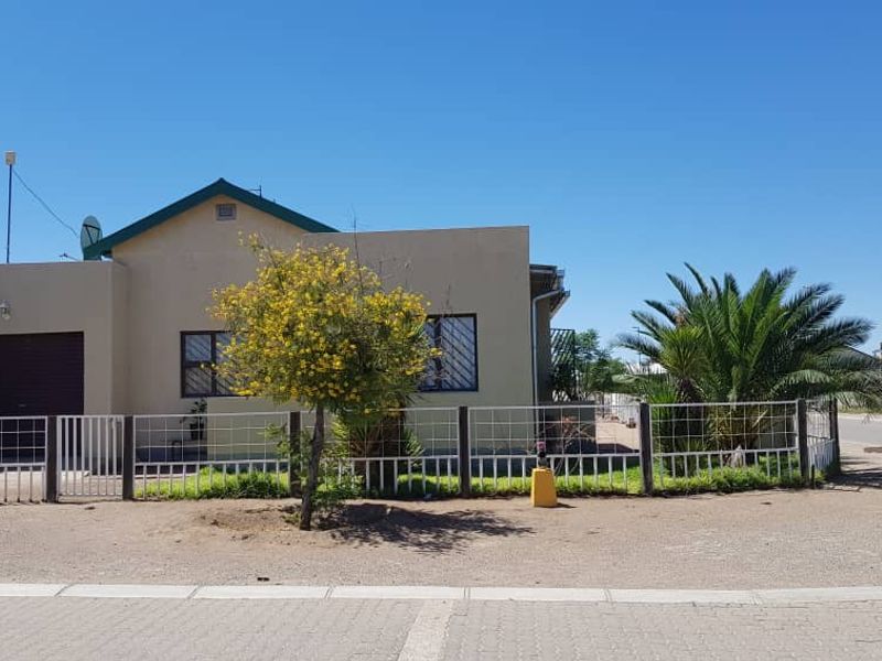 Family home in Osona Village - Photo 5
