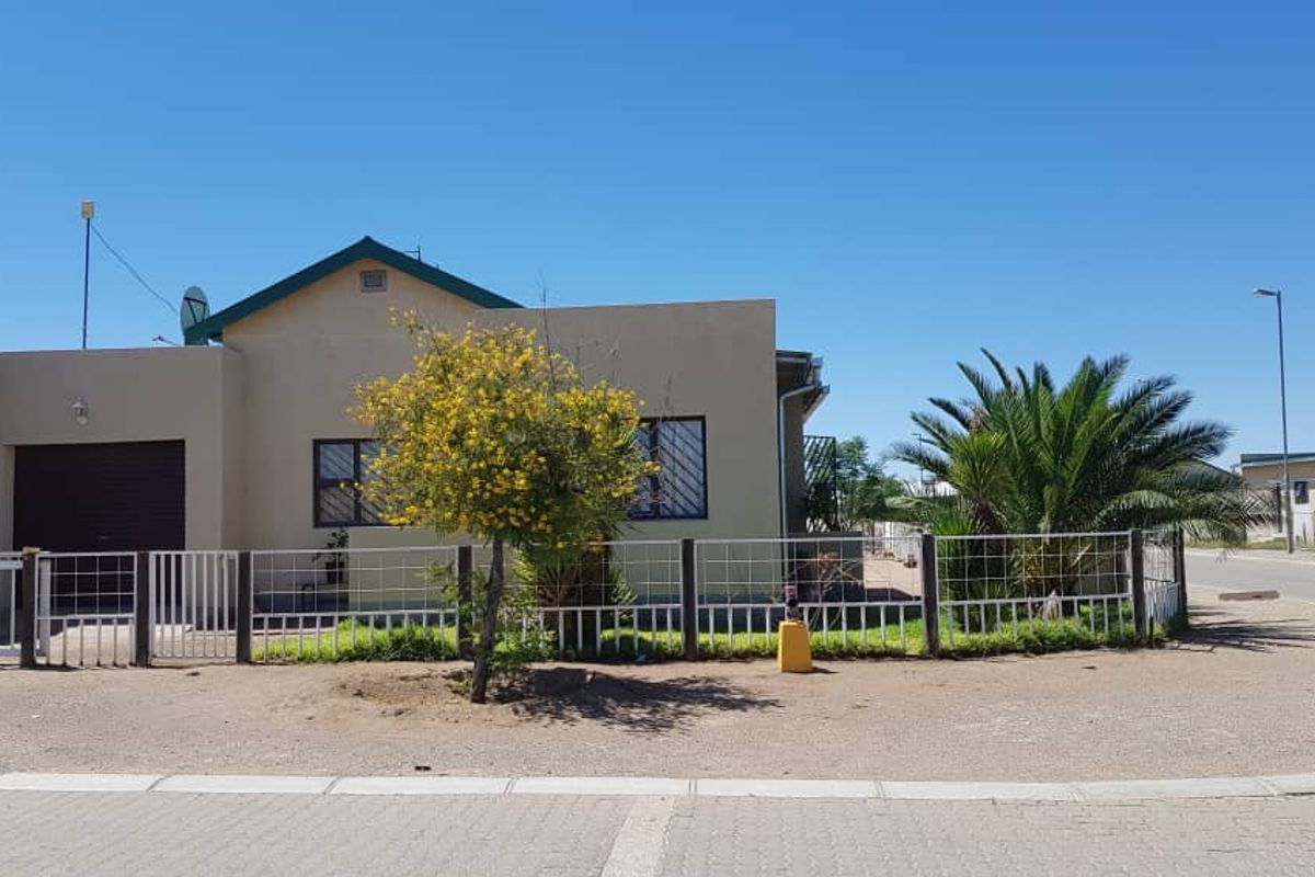 Family home in Osona Village - Photo 5