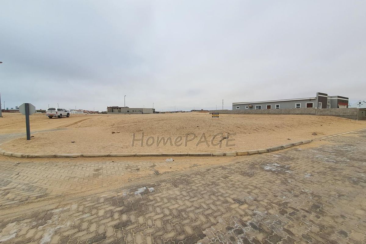 Ext 12, Henties Bay:  Corner plot on Winston Street is for Sale - Photo 2