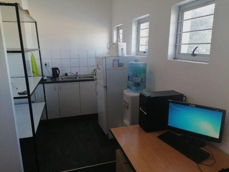 Office For Sale in Windhoek CBD - Photo 9
