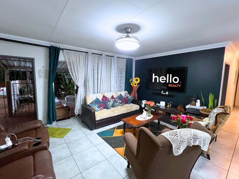 Modern 3-Bedroom Townhouse in the Heart of Doornpoort - Photo 7