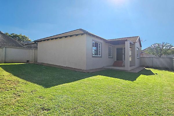 3 Bedroom Townhouse in Radiokop For Sale R1,395,000 #2389746