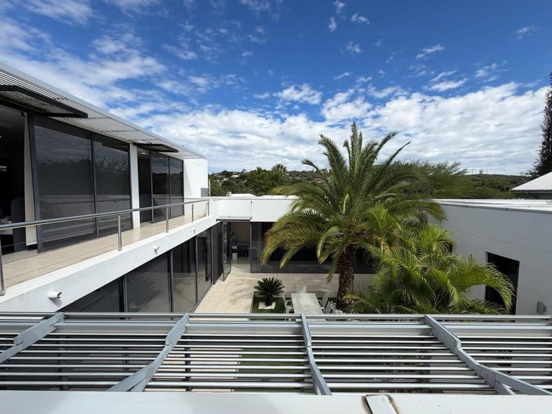 Offices To Let in Klein Windhoek - Photo 4