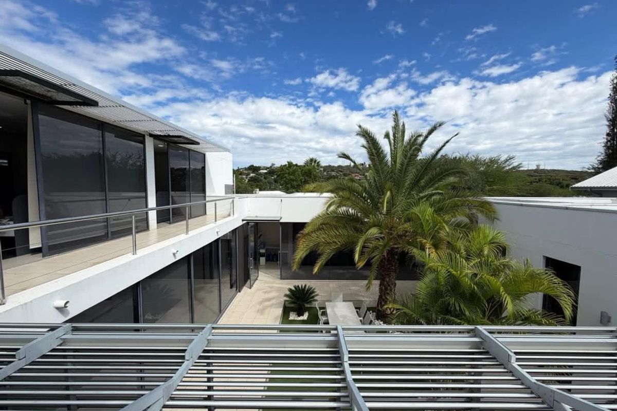 Offices To Let in Klein Windhoek - Photo 4