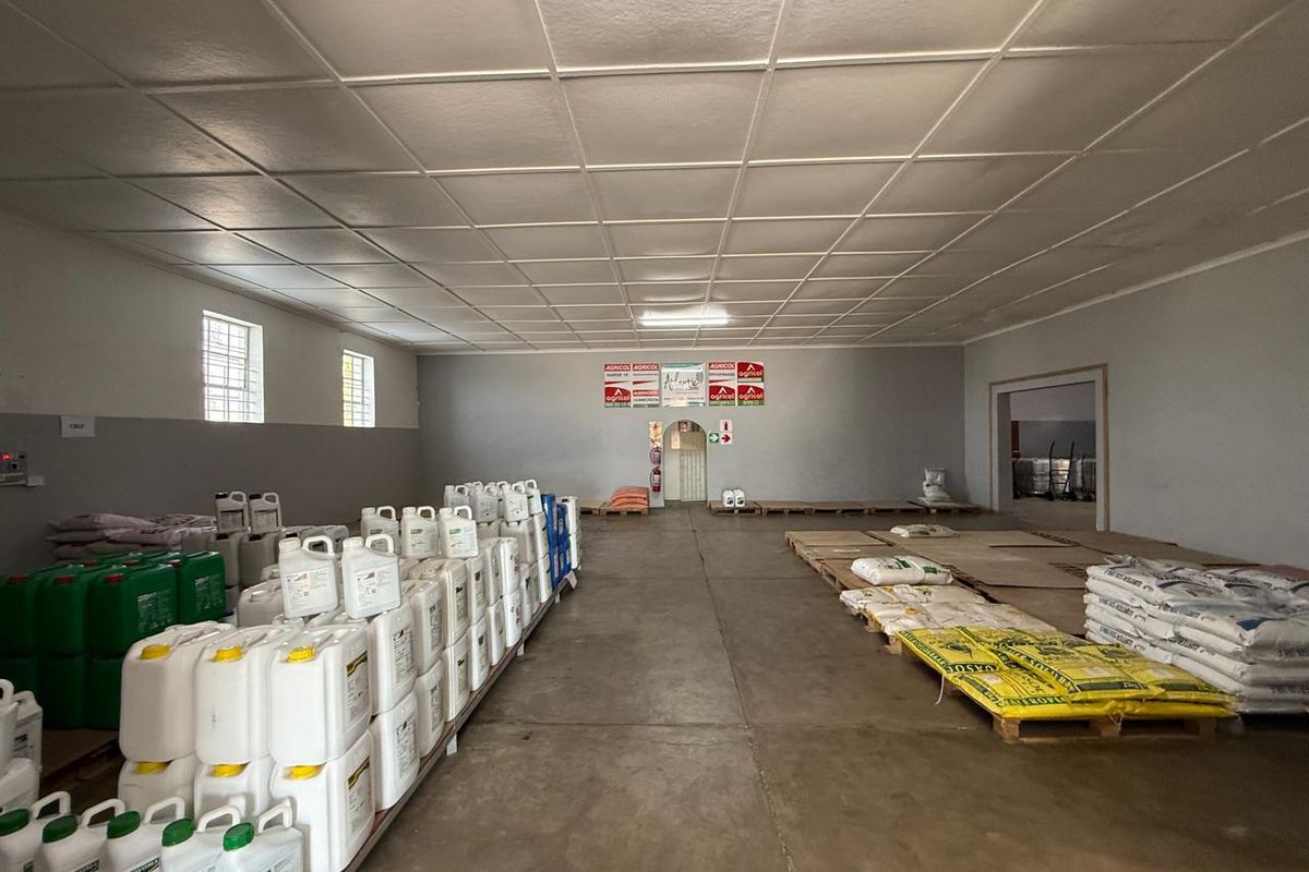 Immaculate Commercial Property with Endless Potential – Keimoes - Photo 3