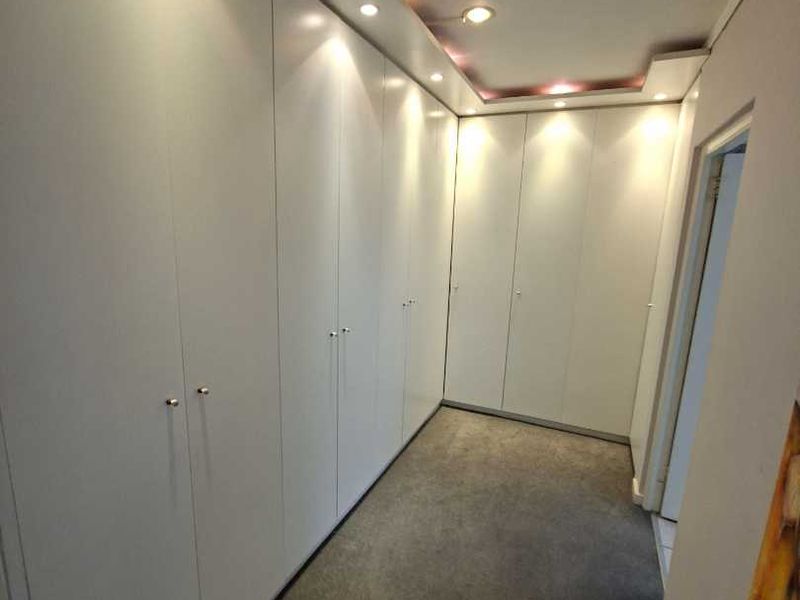 Luxury Living with Unrivalled Views in Northcliff - Photo 7