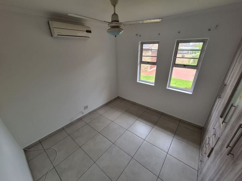 Townhouse in ARBORETUM - Photo 5