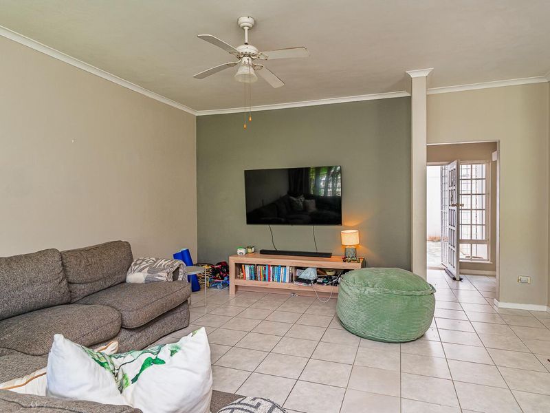 FOR SALE  |  Gillitts  |  Edgecliffe Park Estate  |  3 Bedroom Cluster Home - Photo 6